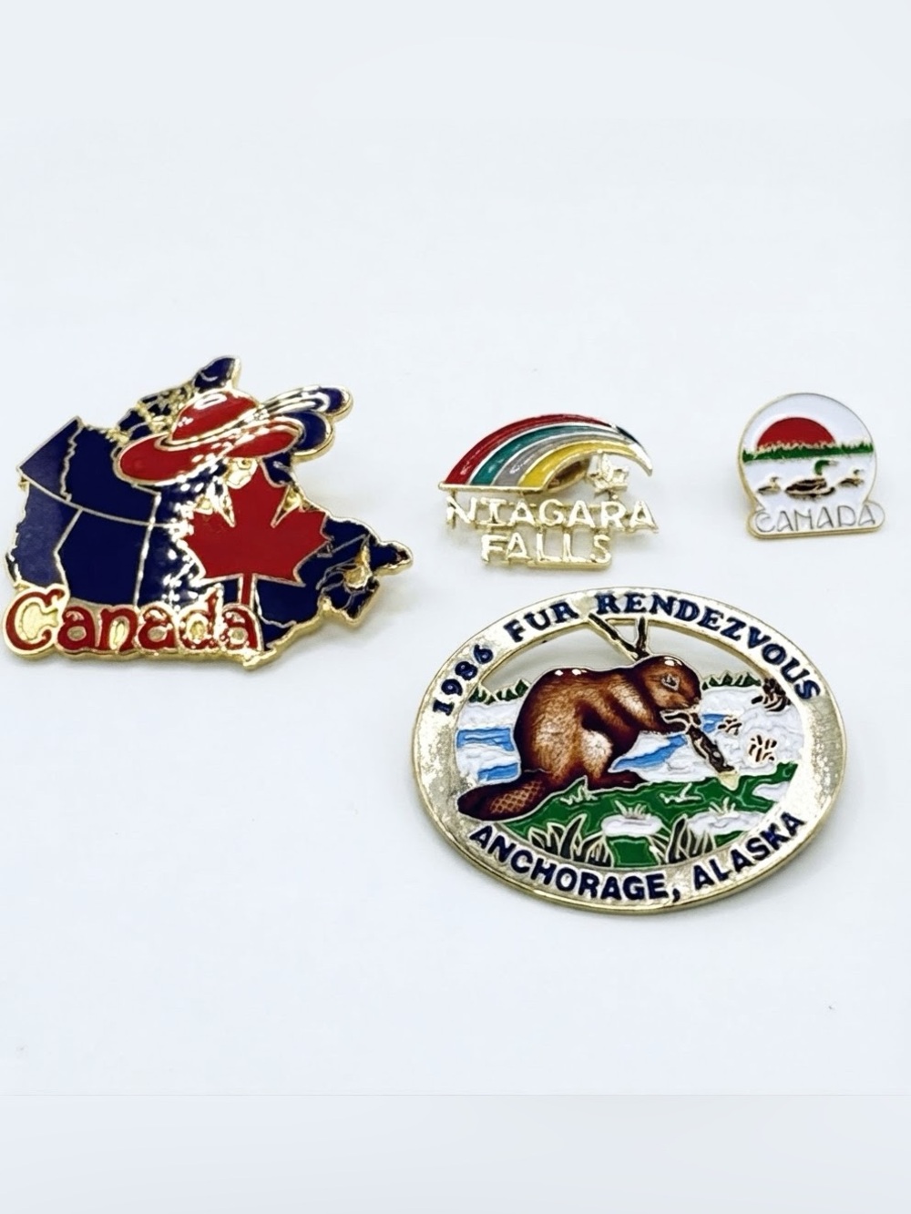 Vintage Canada Niagara Falls Anchorage Alaska Fur Rendezvous Enamel Pins Lot